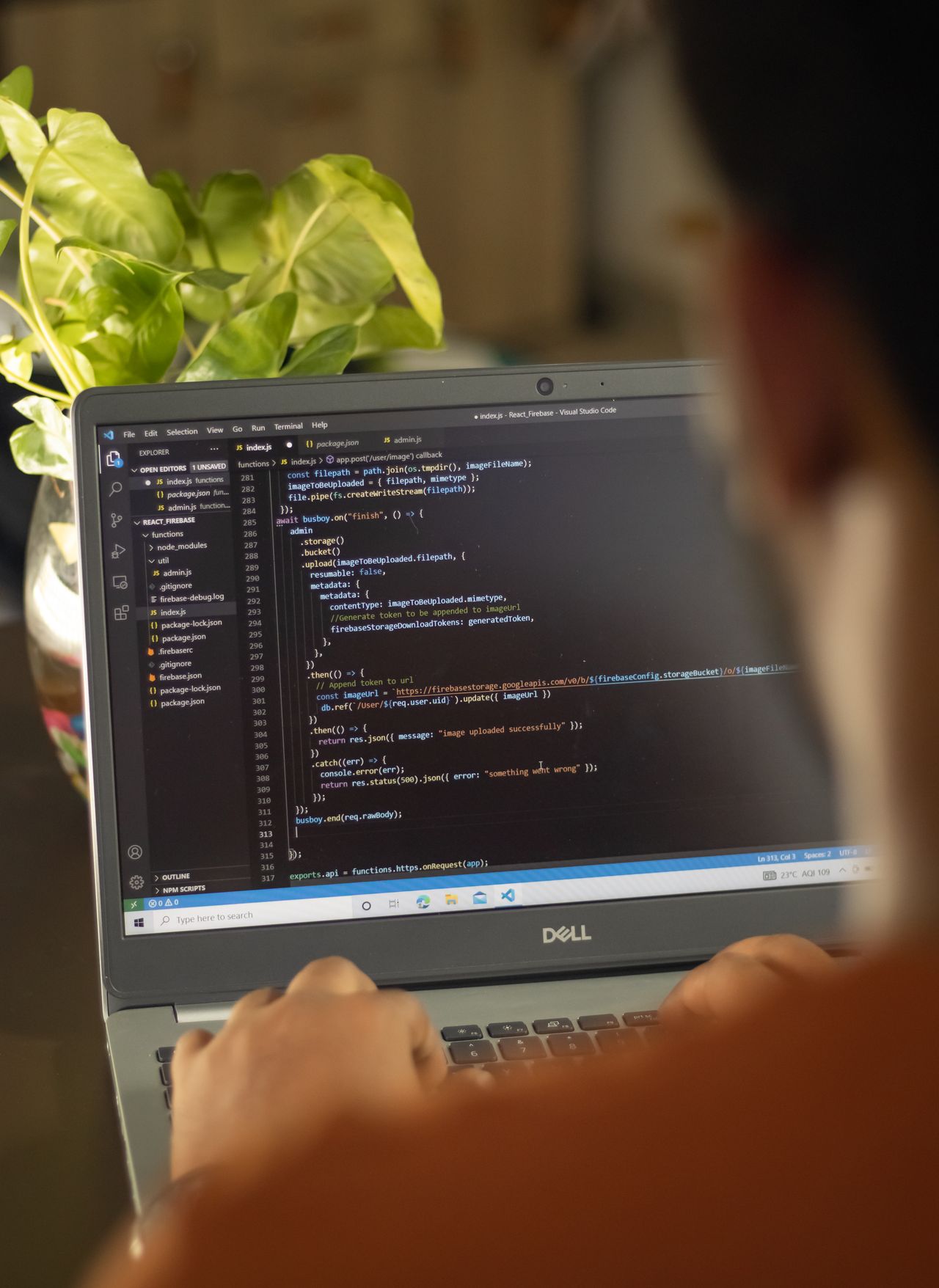 Website maintenance and technical support professional
